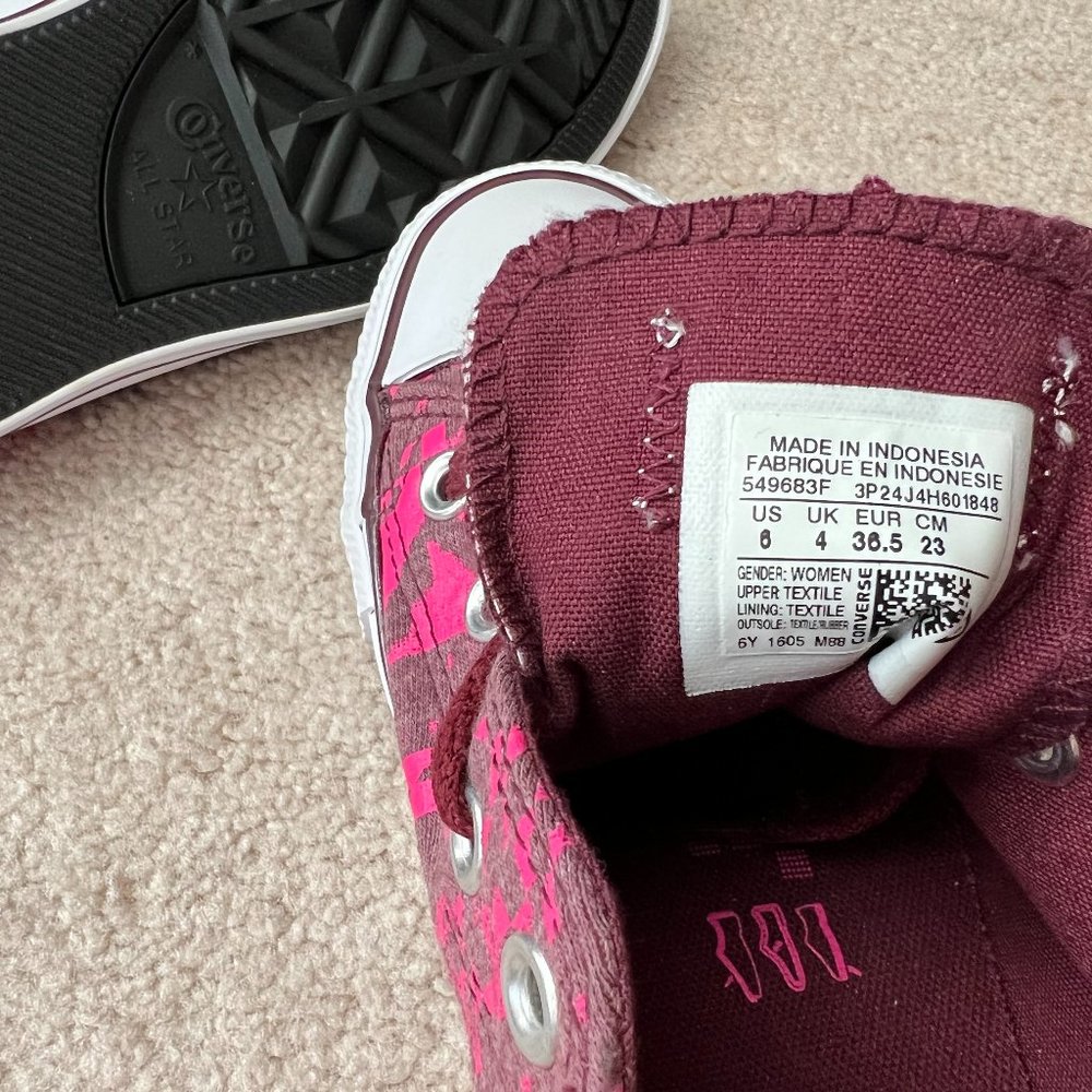 Converse Shoes : NEW - Picture 4 of 4